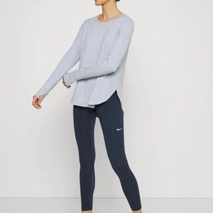 Athleta Uptempo top. VGUC. Small. Light blue